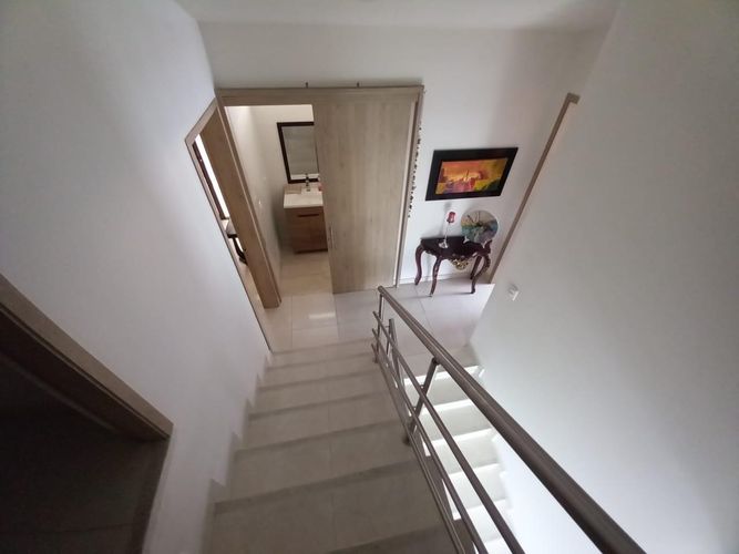 Casa de 3 alcobas en venta en Pinares, Pereira, 322 m² · foto 8 de 13