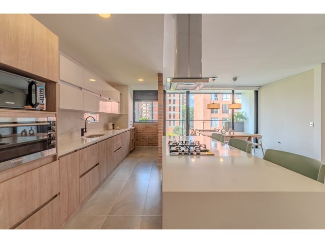 Apartamento de 3 alcobas en venta en Conquistadores, Medellín, 104 m² · foto 5 de 24