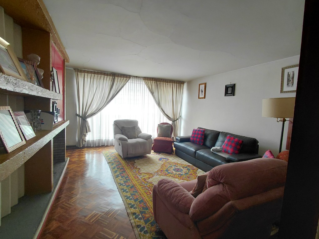 Casa en venta en Galerias, Bogotá · foto 4 de 24