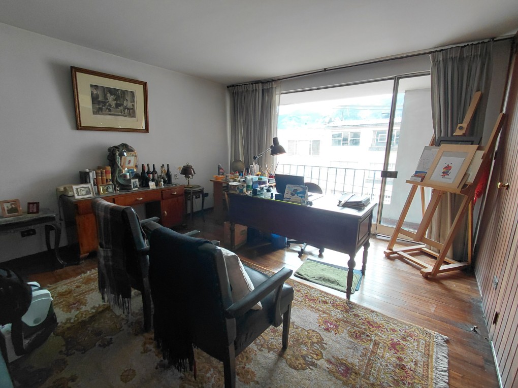 Casa en venta en Galerias, Bogotá · foto 8 de 24