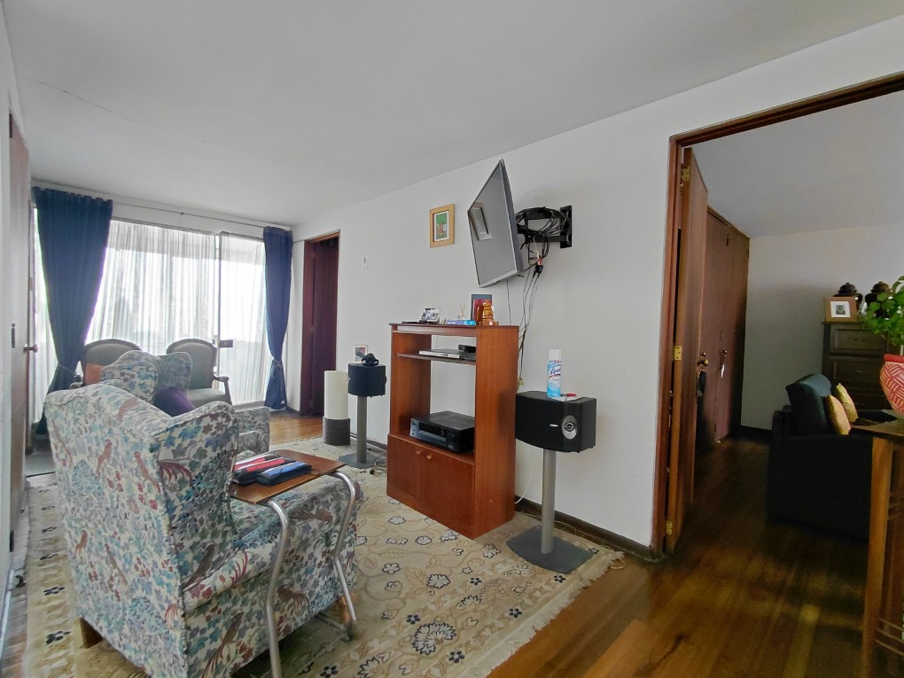 Casa en venta en Galerias, Bogotá · foto 12 de 24