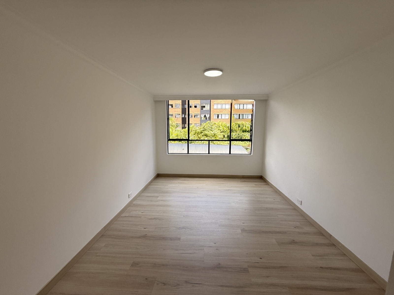 Apartamento en arriendo en Las Lomas No.1, Medellín · foto 4 de 18