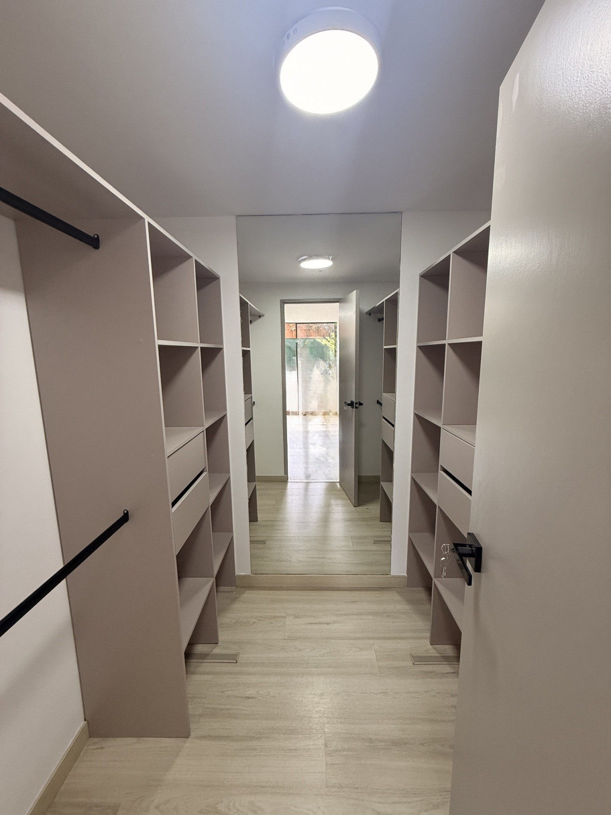 Apartamento en arriendo en Las Lomas No.1, Medellín · foto 12 de 18