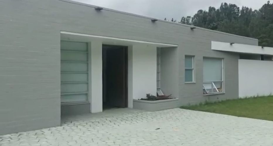 Casa de 4 alcobas en venta en Loma Del Escobero, Envigado · foto 2 de 19
