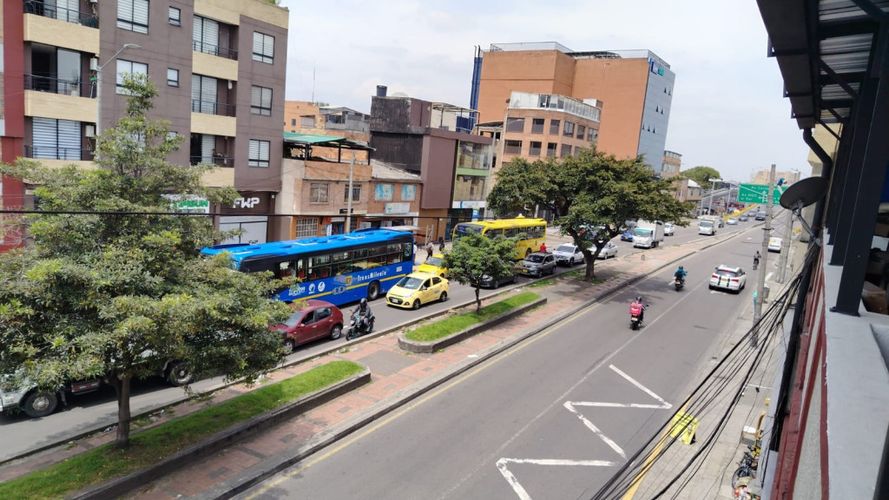 Casa de 3 alcobas en venta en Alcazares Norte, Bogotá, 255 m² · foto 4 de 21
