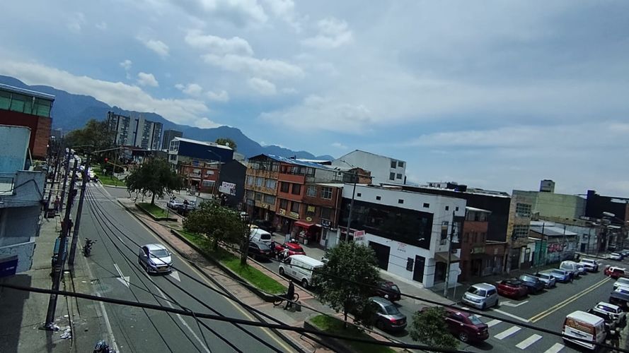 Casa de 3 alcobas en venta en Alcazares Norte, Bogotá, 255 m² · foto 5 de 21