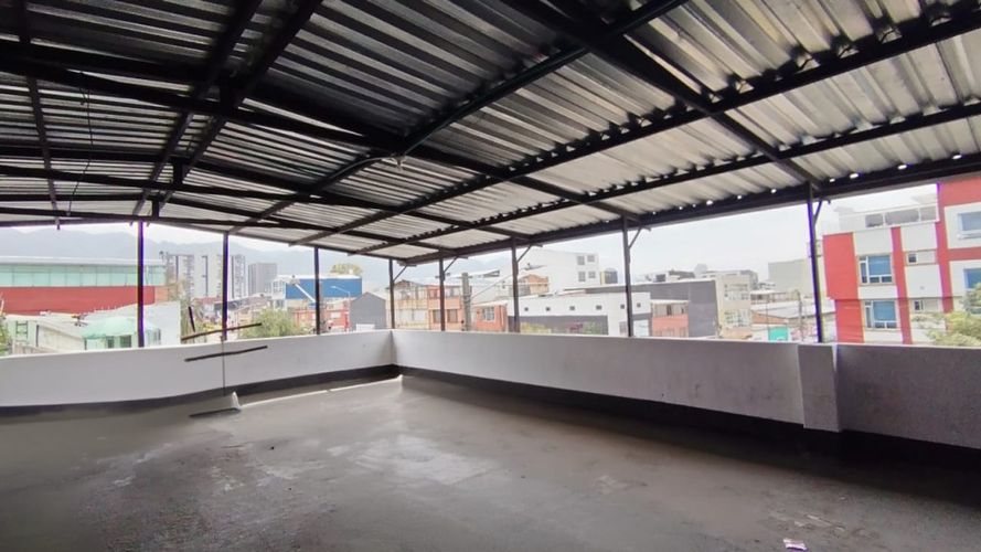 Casa de 3 alcobas en venta en Alcazares Norte, Bogotá, 255 m² · foto 9 de 21