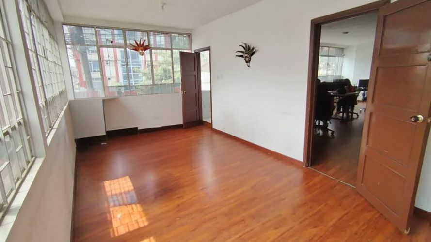 Casa de 3 alcobas en venta en Alcazares Norte, Bogotá, 255 m² · foto 14 de 21