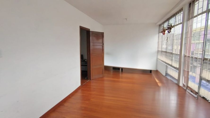 Casa de 3 alcobas en venta en Alcazares Norte, Bogotá, 255 m² · foto 15 de 21