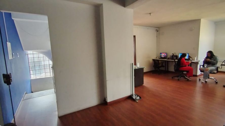 Casa de 3 alcobas en venta en Alcazares Norte, Bogotá, 255 m² · foto 19 de 21