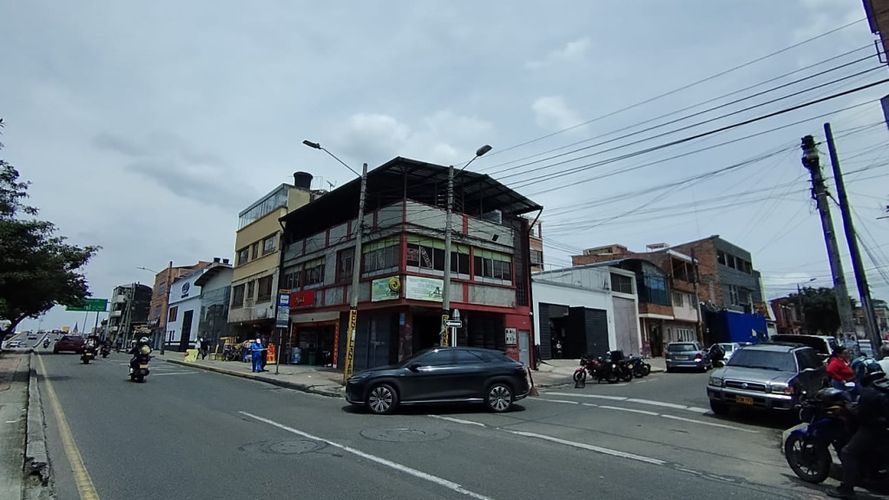 Casa de 3 alcobas en venta en Alcazares Norte, Bogotá, 255 m² · foto 21 de 21