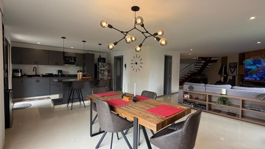 Apartamento de 5 alcobas en venta en Vegas De La Doctora, Sabaneta, 236 m² · foto 7 de 24