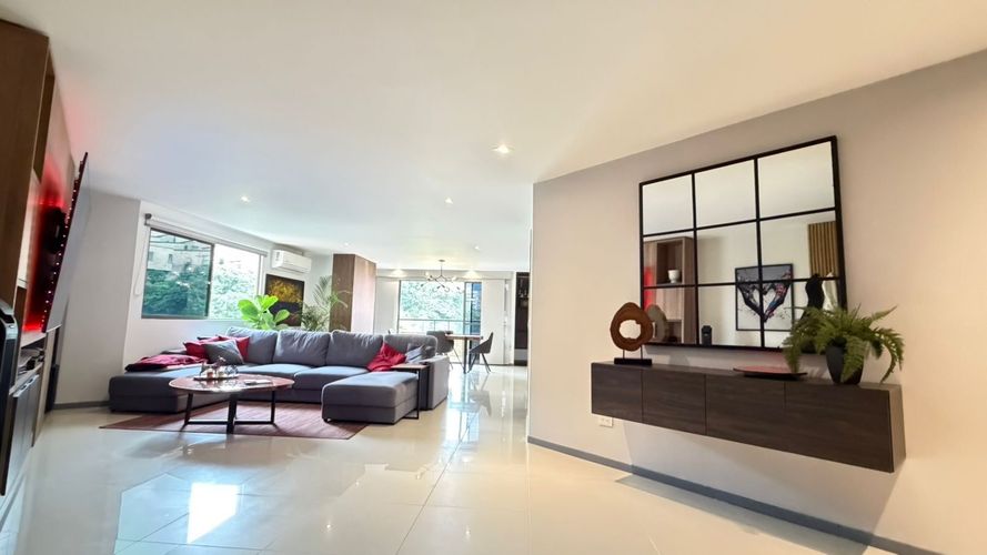 Apartamento de 5 alcobas en venta en Vegas De La Doctora, Sabaneta, 236 m² · foto 11 de 24