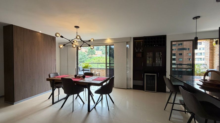 Apartamento de 5 alcobas en venta en Vegas De La Doctora, Sabaneta, 236 m² · foto 5 de 24