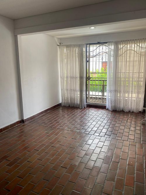 Casa de 5 alcobas en venta en Los Andes B - La Riviera, Cali, 180 m² · foto 13 de 19