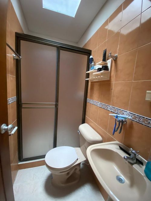 Casa de 5 alcobas en venta en Los Andes B - La Riviera, Cali, 180 m² · foto 17 de 19
