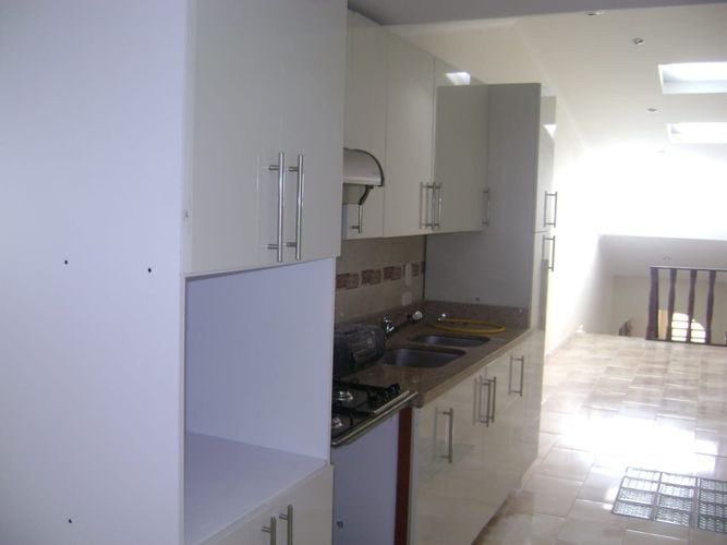 Casa de 10 alcobas en venta en Mandalay, Bogotá, 504 m² · foto 2 de 24