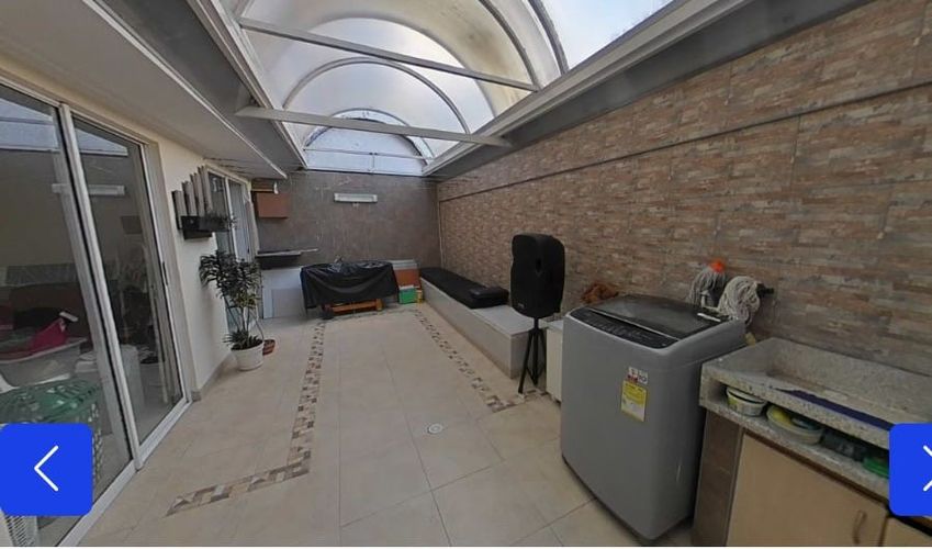 Casa de 10 alcobas en venta en Mandalay, Bogotá, 504 m² · foto 21 de 24