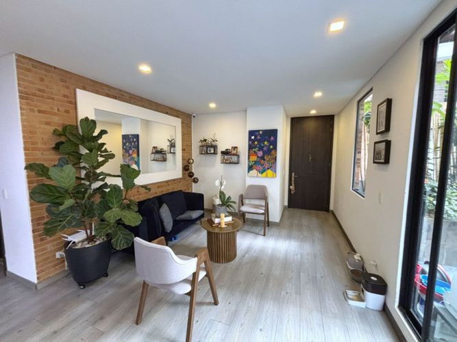 Apartamento de 2 alcobas en venta en Chico, Bogotá, 82 m² · foto 10 de 16