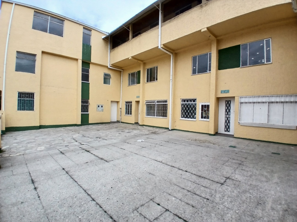 Casa en venta en Villa Mayor, Bogotá · foto 3 de 18