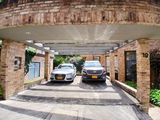 Casa de 4 alcobas en venta en Sotileza, Bogotá, 426 m² · foto 4 de 24