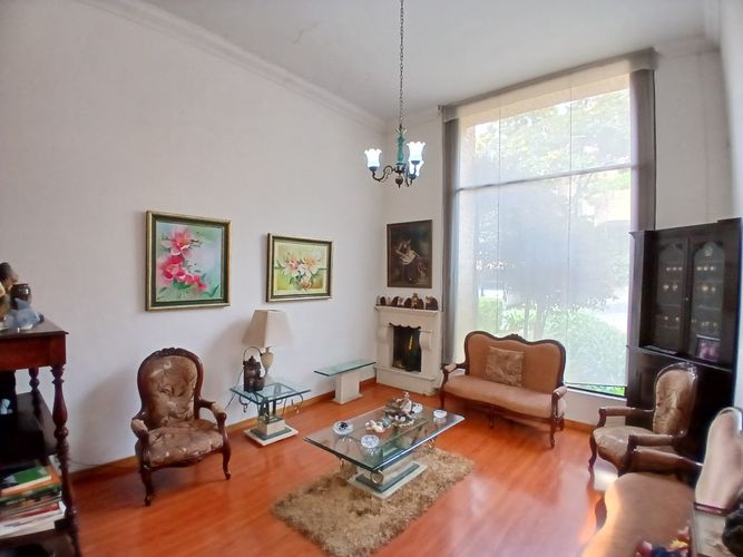 Casa de 4 alcobas en venta en Sotileza, Bogotá, 426 m² · foto 6 de 24