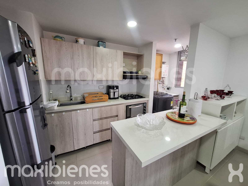Apartamento en venta en Suramérica, La Estrella · foto 4 de 12
