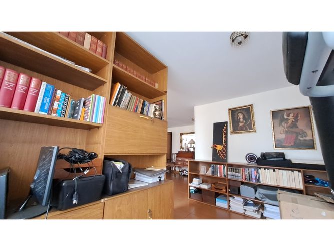 Casa de 4 alcobas en venta en El Batán, Bogotá, 227 m² · foto 5 de 24