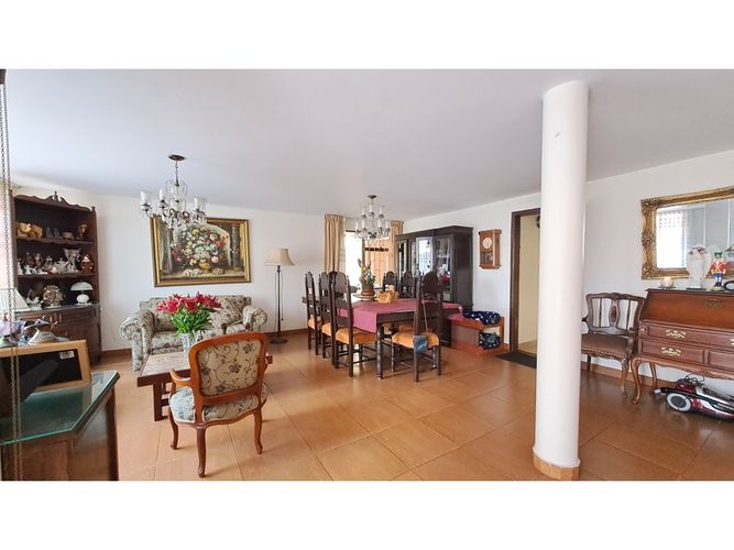 Casa de 4 alcobas en venta en El Batán, Bogotá, 227 m² · foto 6 de 24