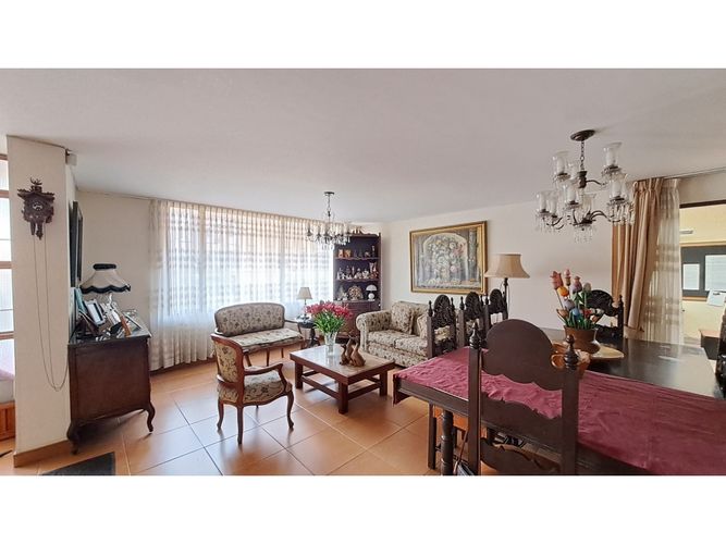 Casa de 4 alcobas en venta en El Batán, Bogotá, 227 m² · foto 8 de 24
