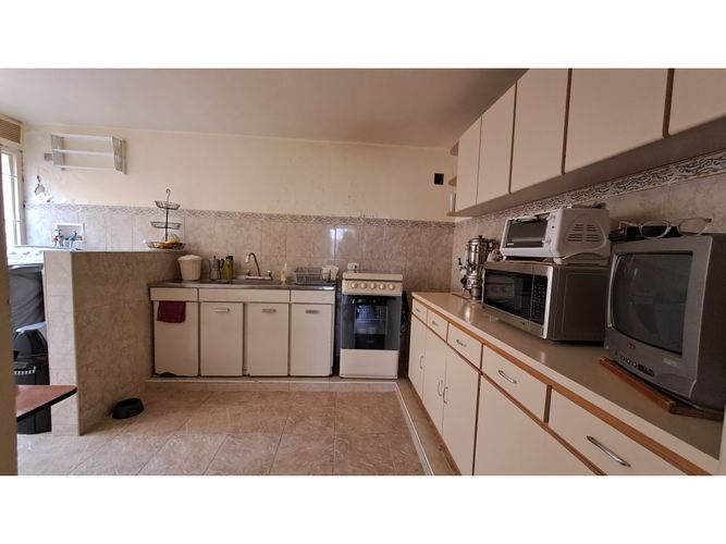 Casa de 4 alcobas en venta en El Batán, Bogotá, 227 m² · foto 12 de 24