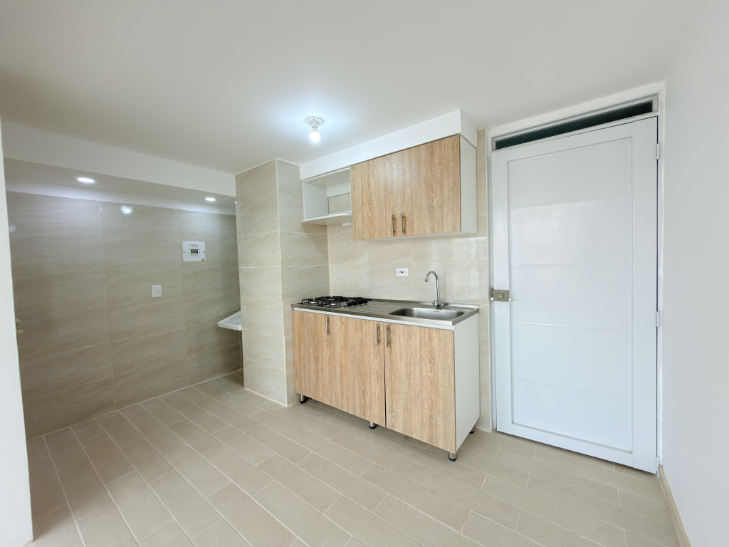 Apartamento en venta en La Prosperidad, Madrid 2