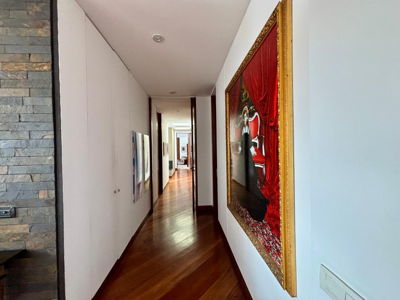 Apartamento en venta en El Chico, Bogotá · foto 2 de 24