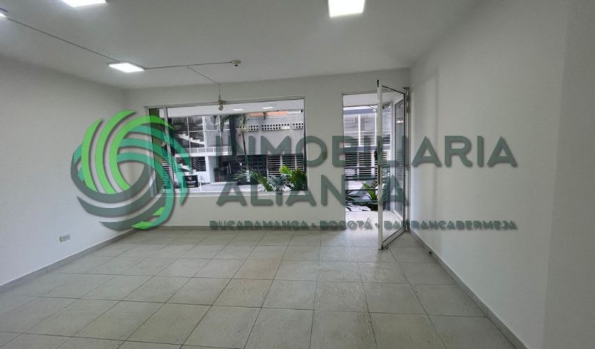 Local en arriendo en La Concordia, Floridablanca, 36 m² · foto 2 de 12
