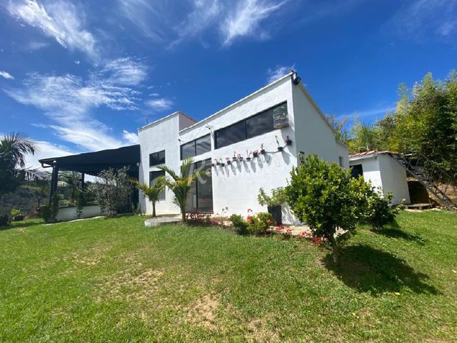 Casa de 3 alcobas en venta en Nazareth, El Retiro, 210 m² · foto 3 de 24