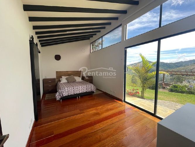 Casa de 3 alcobas en venta en Nazareth, El Retiro, 210 m² · foto 12 de 24