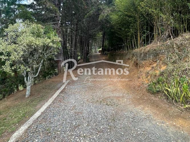 Casa de 3 alcobas en venta en Nazareth, El Retiro, 210 m² · foto 23 de 24
