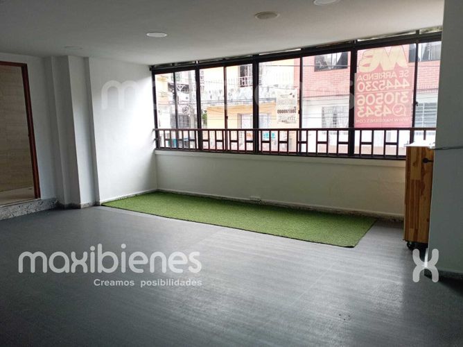 Oficina en arriendo en Playa Rica, Itagüí, 40 m² · foto 2 de 8
