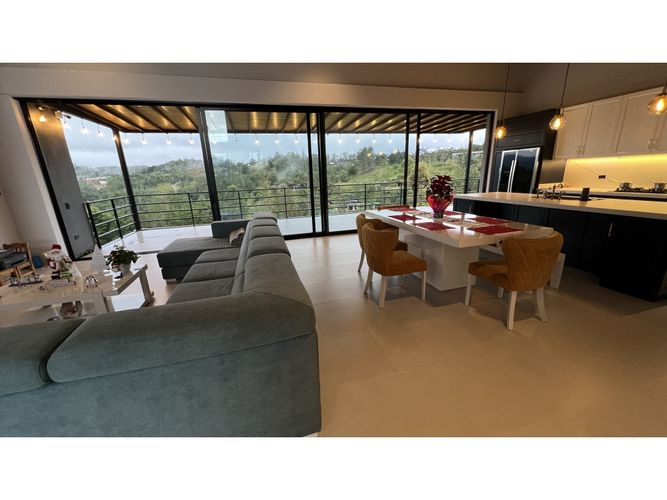 Casa de 3 alcobas en venta en Santa Elena, El Retiro, 392 m² · foto 4 de 20