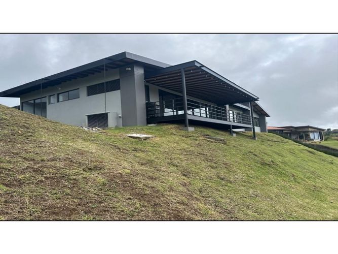 Casa de 3 alcobas en venta en Santa Elena, El Retiro, 392 m² · foto 6 de 20