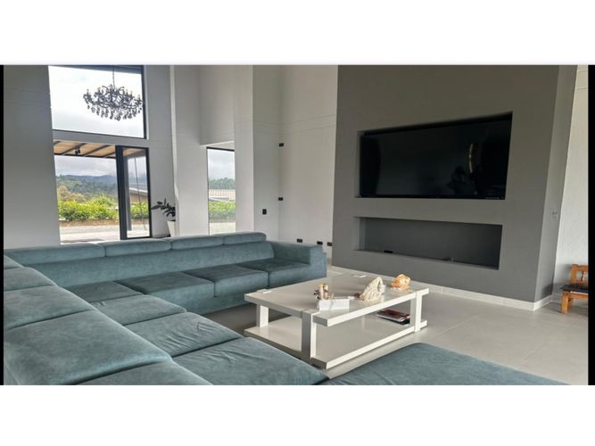 Casa de 3 alcobas en venta en Santa Elena, El Retiro, 392 m² · foto 7 de 20