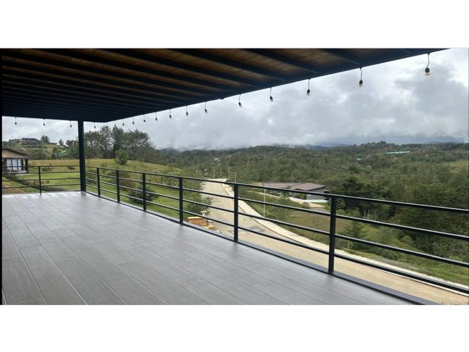 Casa de 3 alcobas en venta en Santa Elena, El Retiro, 392 m² · foto 9 de 20