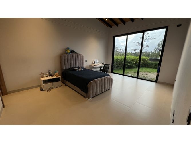 Casa de 3 alcobas en venta en Santa Elena, El Retiro, 392 m² · foto 13 de 20