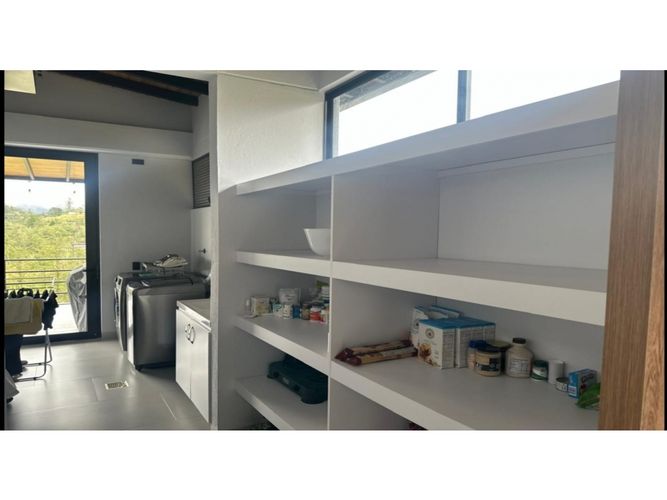 Casa de 3 alcobas en venta en Santa Elena, El Retiro, 392 m² · foto 19 de 20