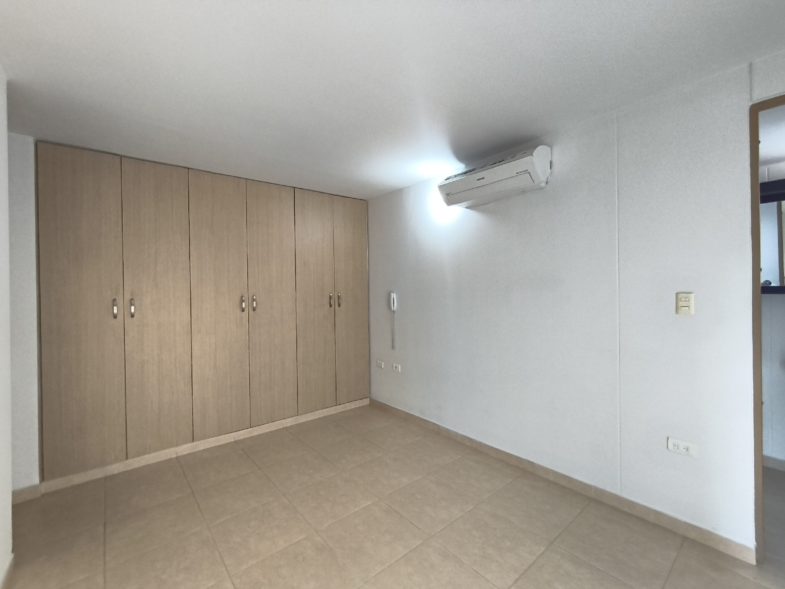 Apartamento en venta en Prados Del Este, Cúcuta · foto 3 de 12