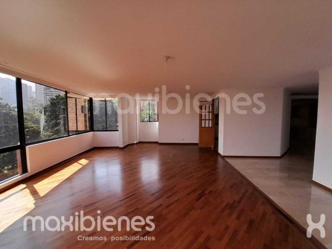 Apartamento de 3 alcobas en arriendo en El Diamante No. 2, Medellín, 180 m² · foto 6 de 24