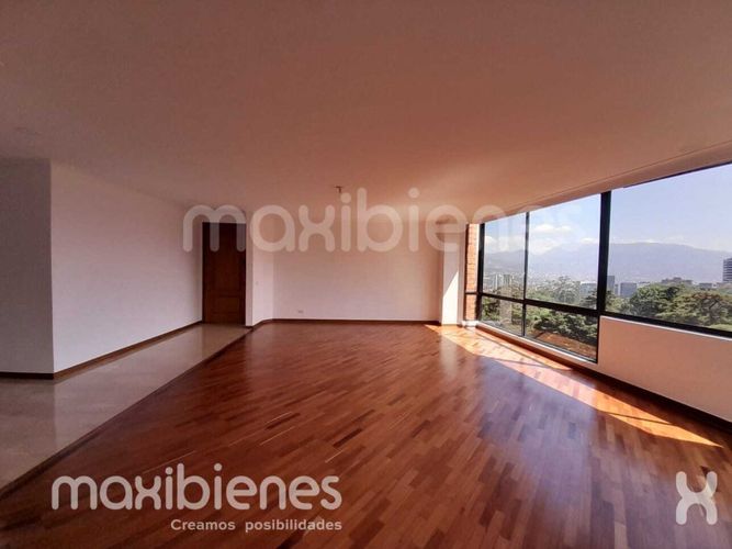 Apartamento de 3 alcobas en arriendo en El Diamante No. 2, Medellín, 180 m² · foto 8 de 24