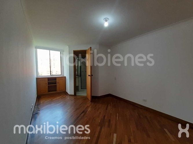 Apartamento de 3 alcobas en arriendo en El Diamante No. 2, Medellín, 180 m² · foto 11 de 24