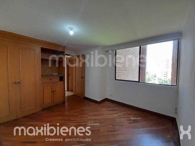 Apartamento de 3 alcobas en arriendo en El Diamante No. 2, Medellín, 180 m² · foto 15 de 24