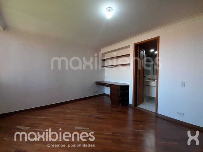 Apartamento de 3 alcobas en arriendo en El Diamante No. 2, Medellín, 180 m² · foto 16 de 24